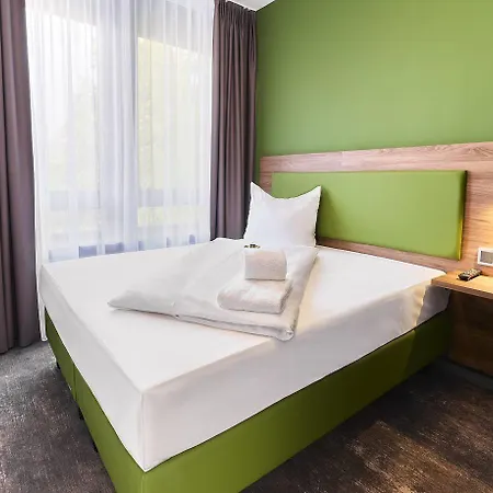 Hotel Rhoenkitz 3*