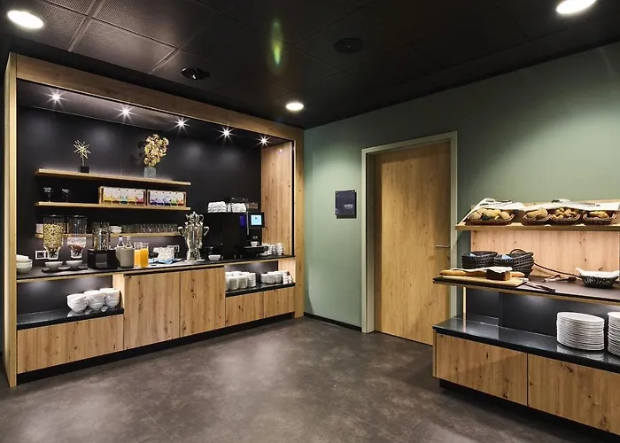 Rhoenkitz 3*