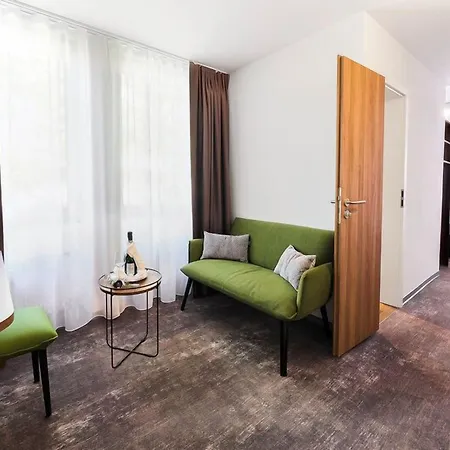 Hotel Rhoenkitz